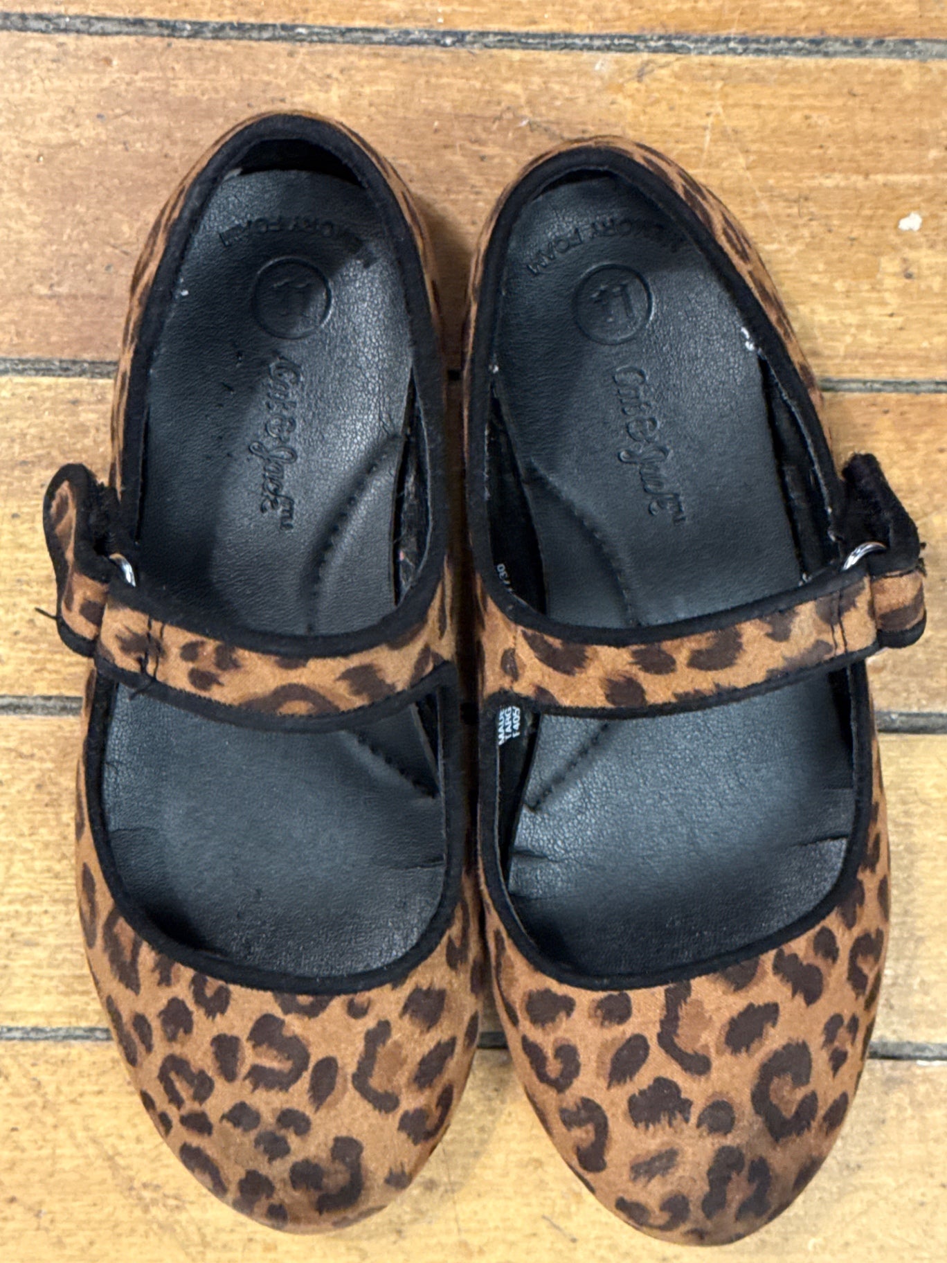 Cat & Jack Shoes 11