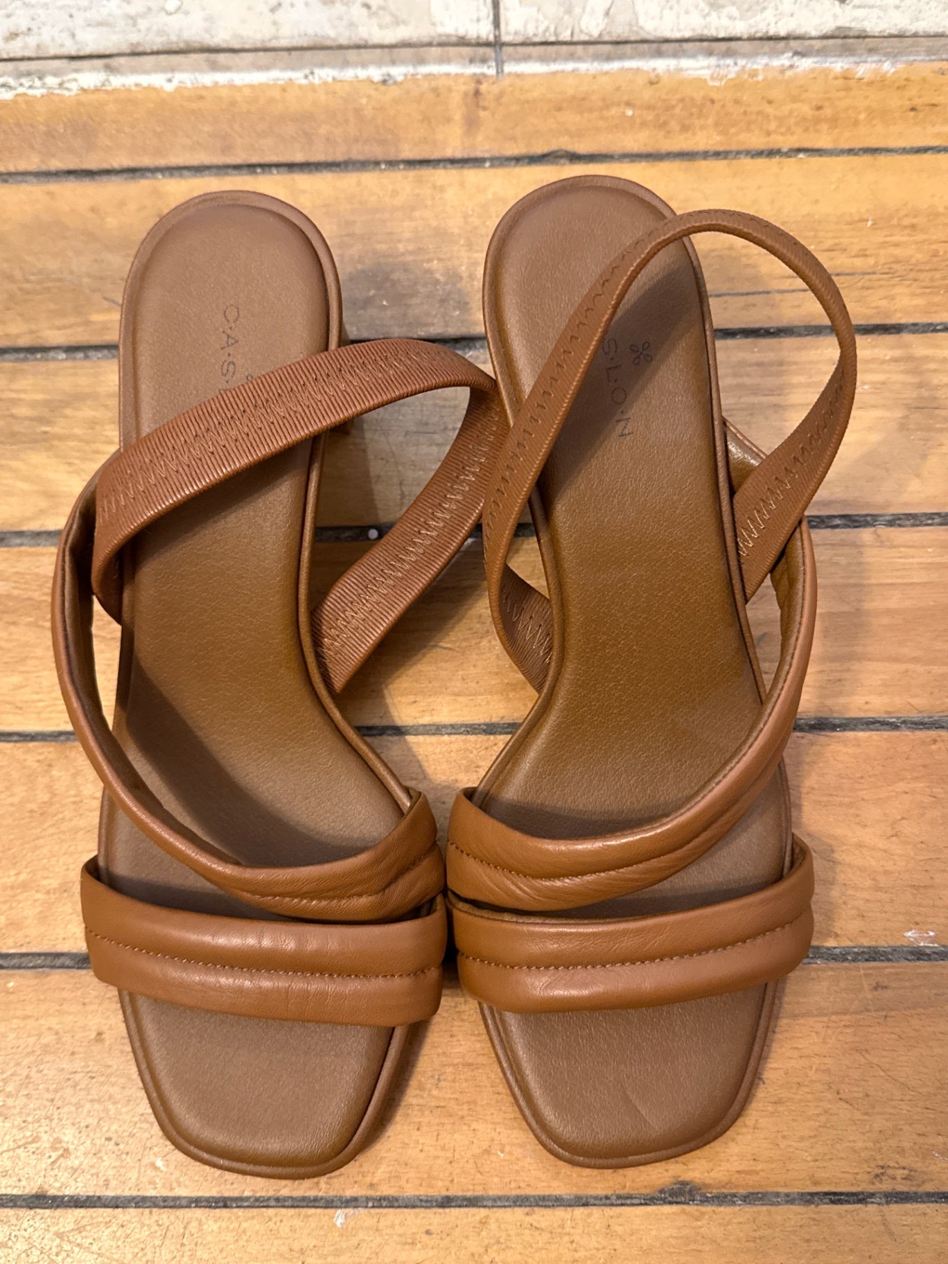 Calson Shoes 7.5 New without tags