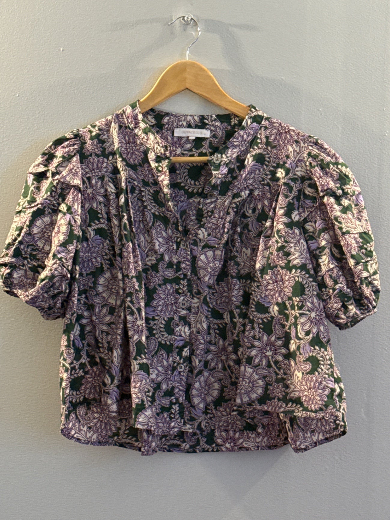 Olivaceous Top S Very Good