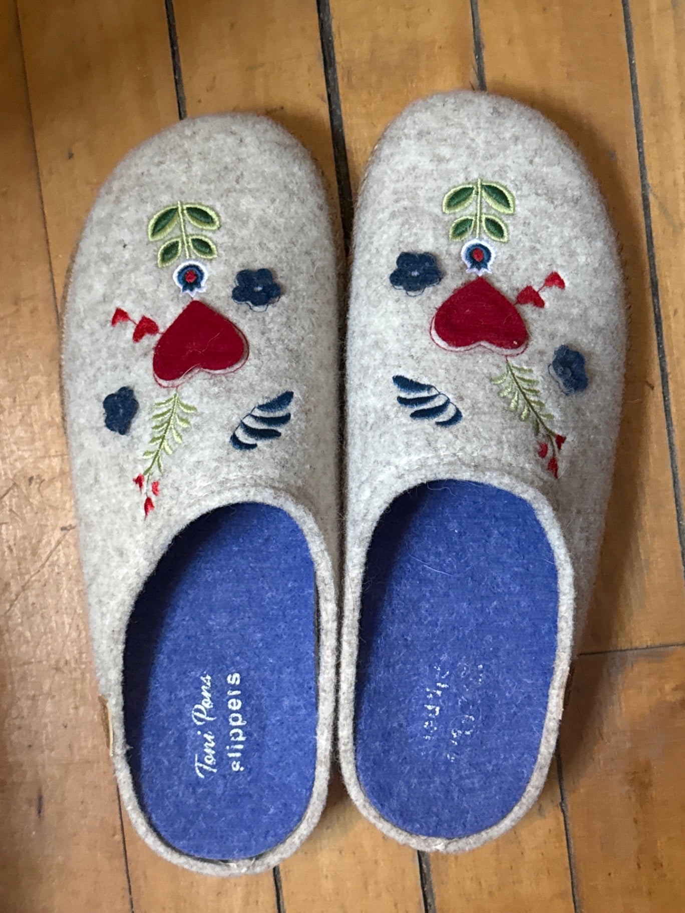 Toni Pond Slippers