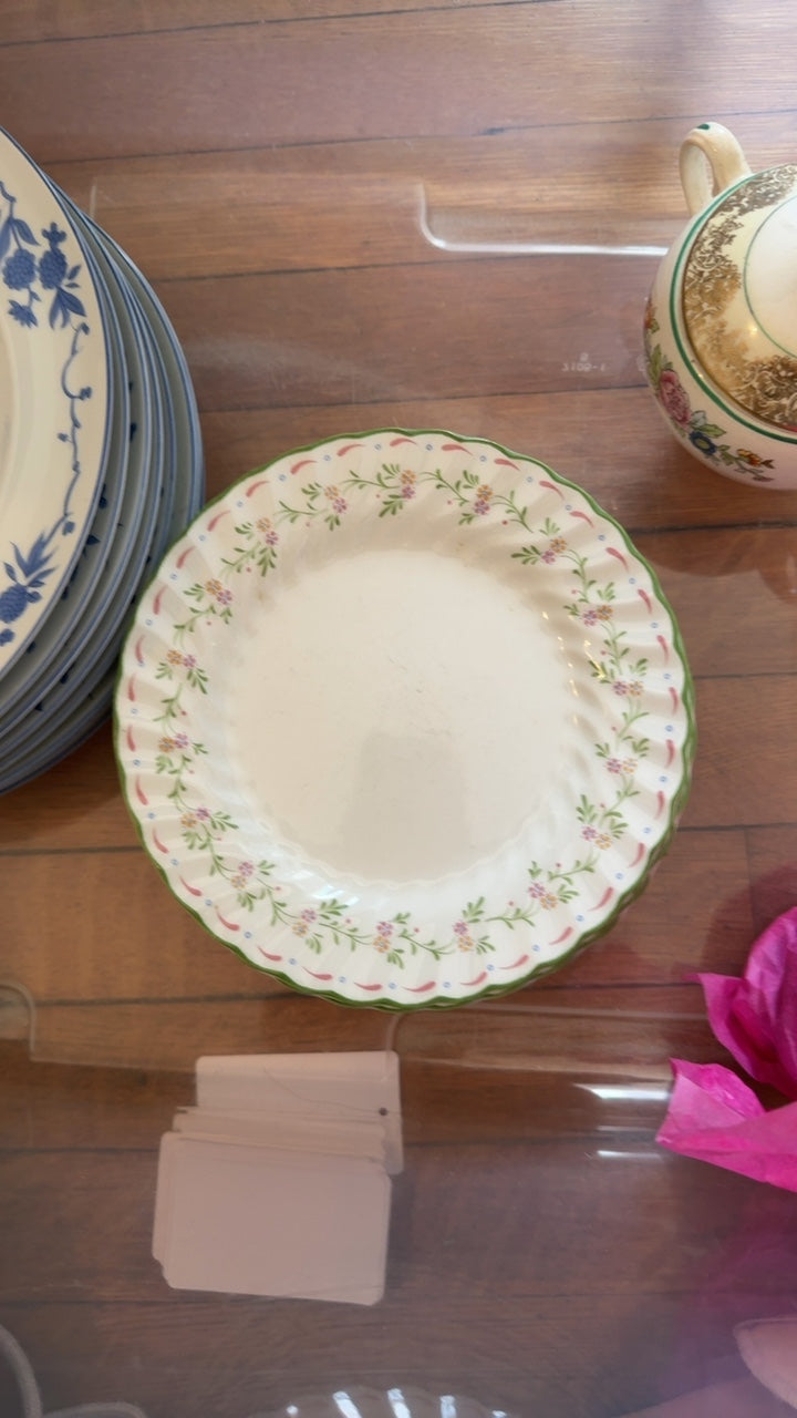 Johnson Brothers Floral Dance Desert plates (10)
