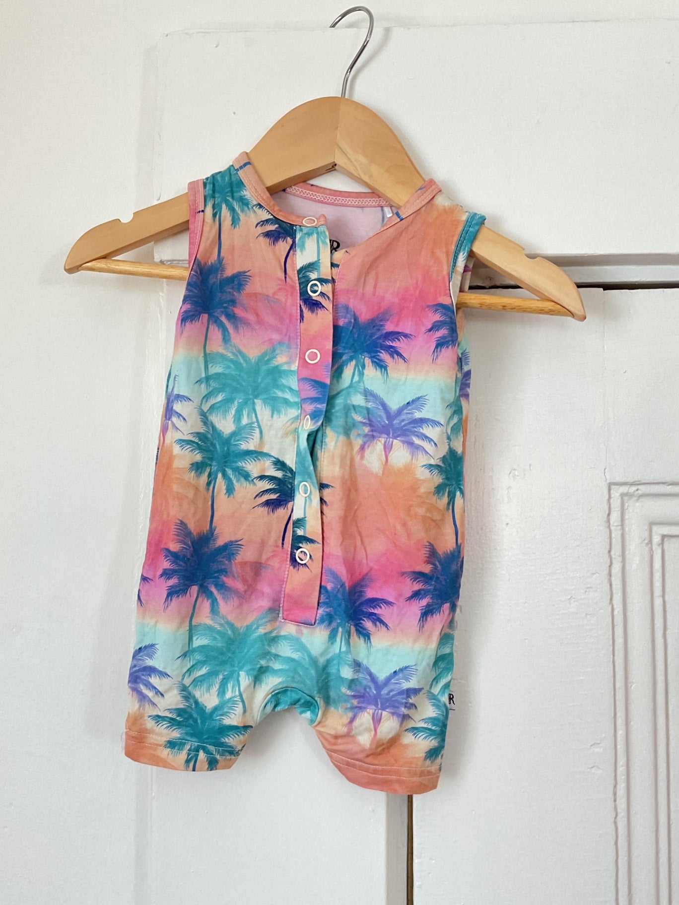 Bums & Roses Romper 0-3 mo.
