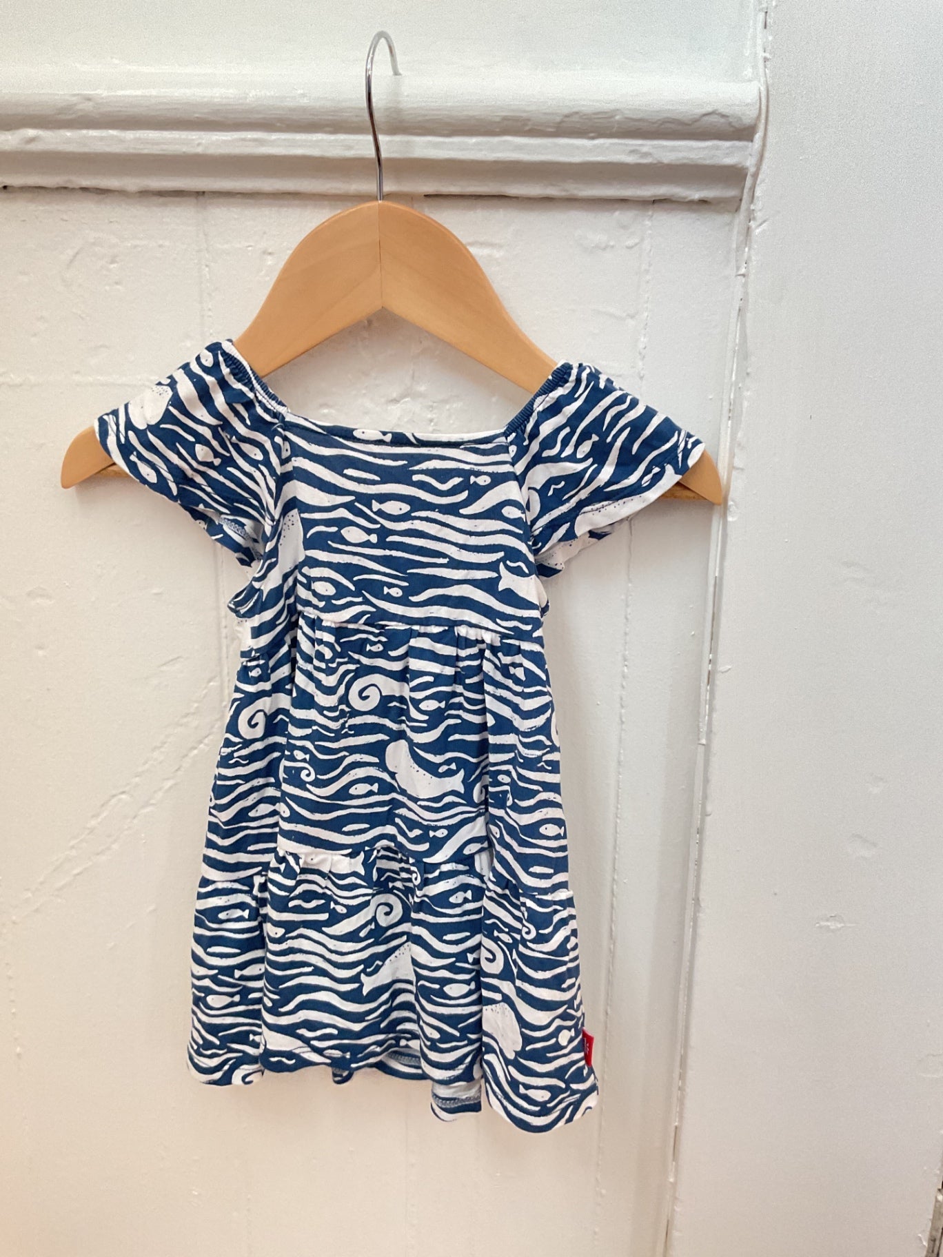 magnetic me Dress 6-9 mo.