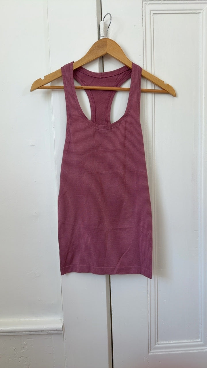 Lululemon Activewear 6(est) New without tags