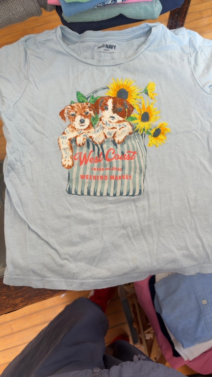 Old Navy T-Shirt 6-7