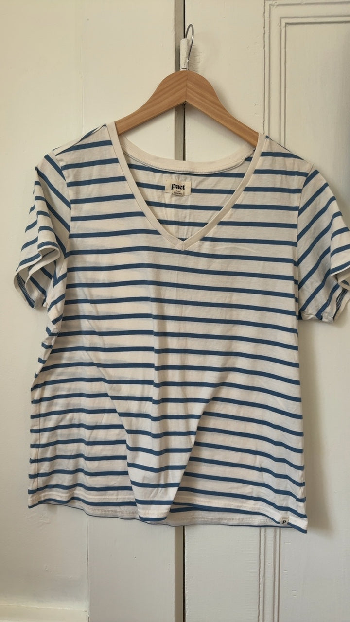 pact T-Shirt L
