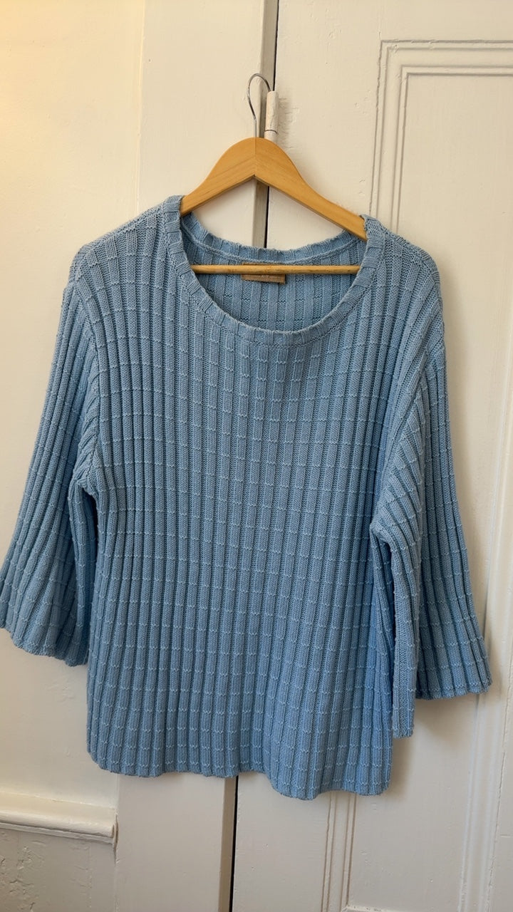 Free-Est Sweater XS Very Good