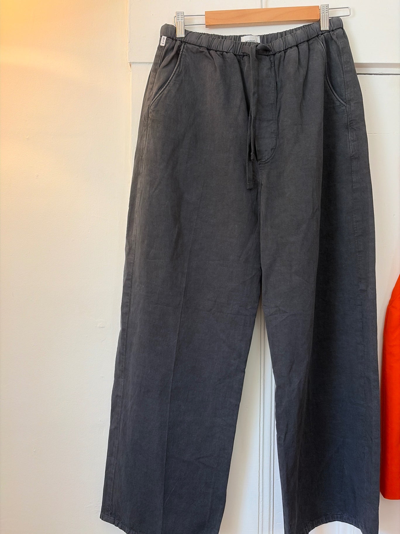 Pants L New without tags