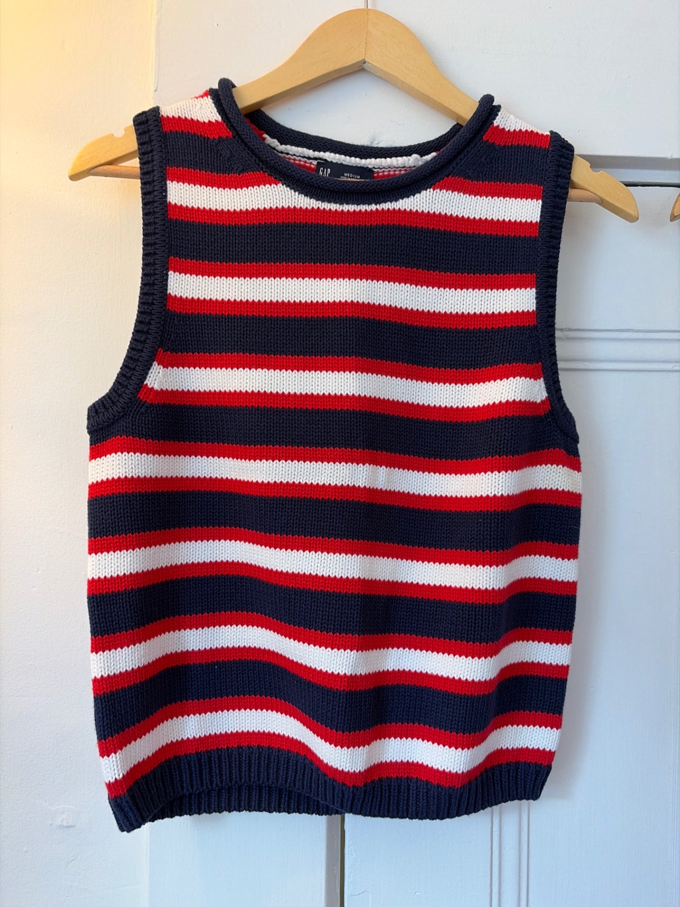 GAP Top M New without tags