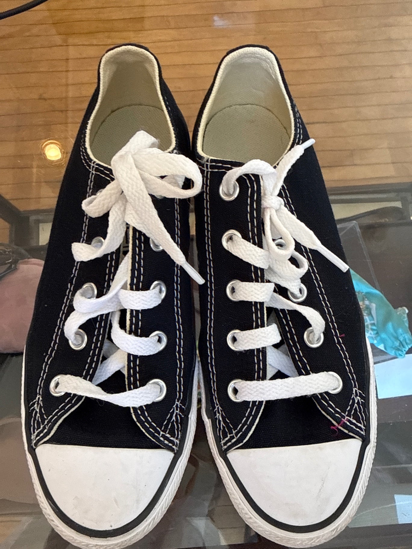 Converse Shoes 2.5 Very Good