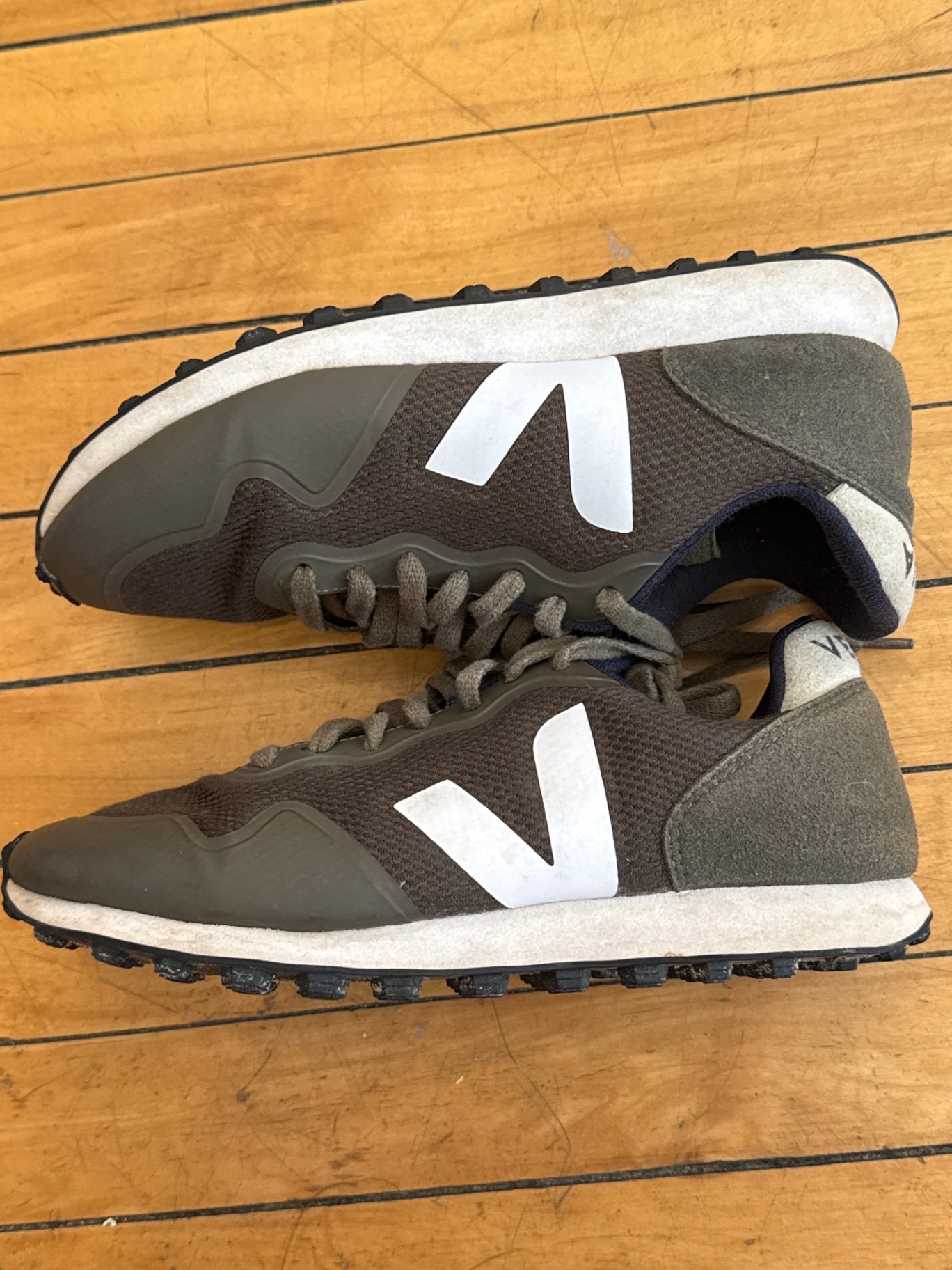 AS IS VEJA Shoes 8