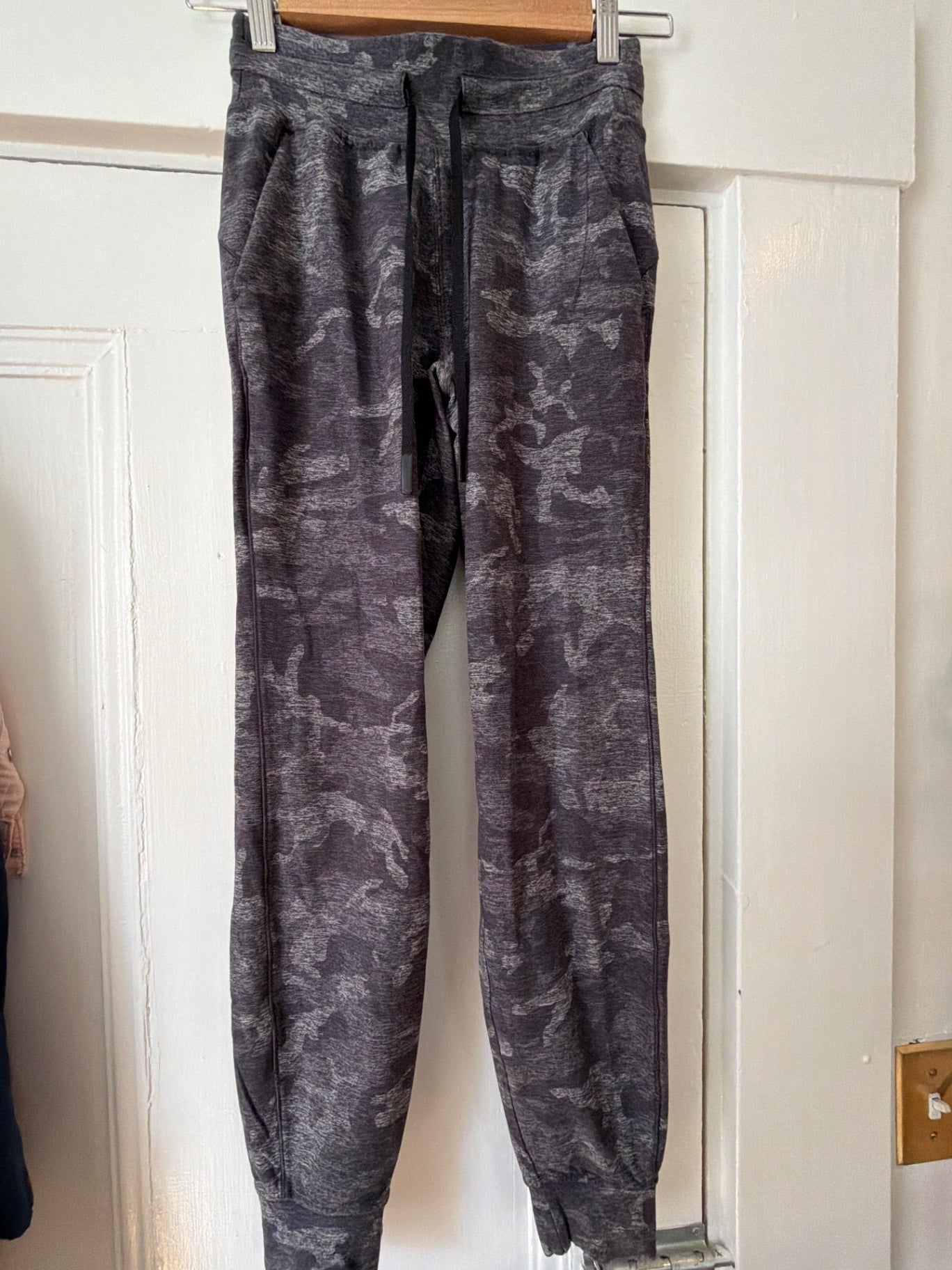 Lululemon Sweatpants 2 Very Good