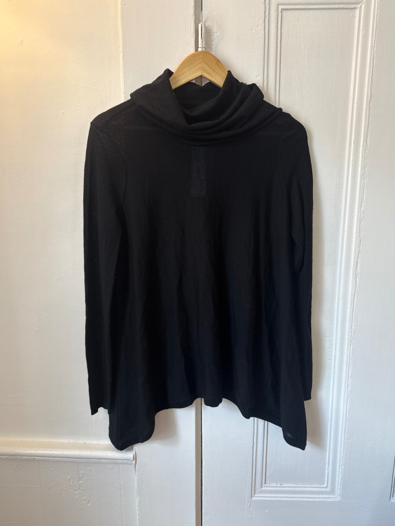 Alice + Olivia Sweater S New with tags