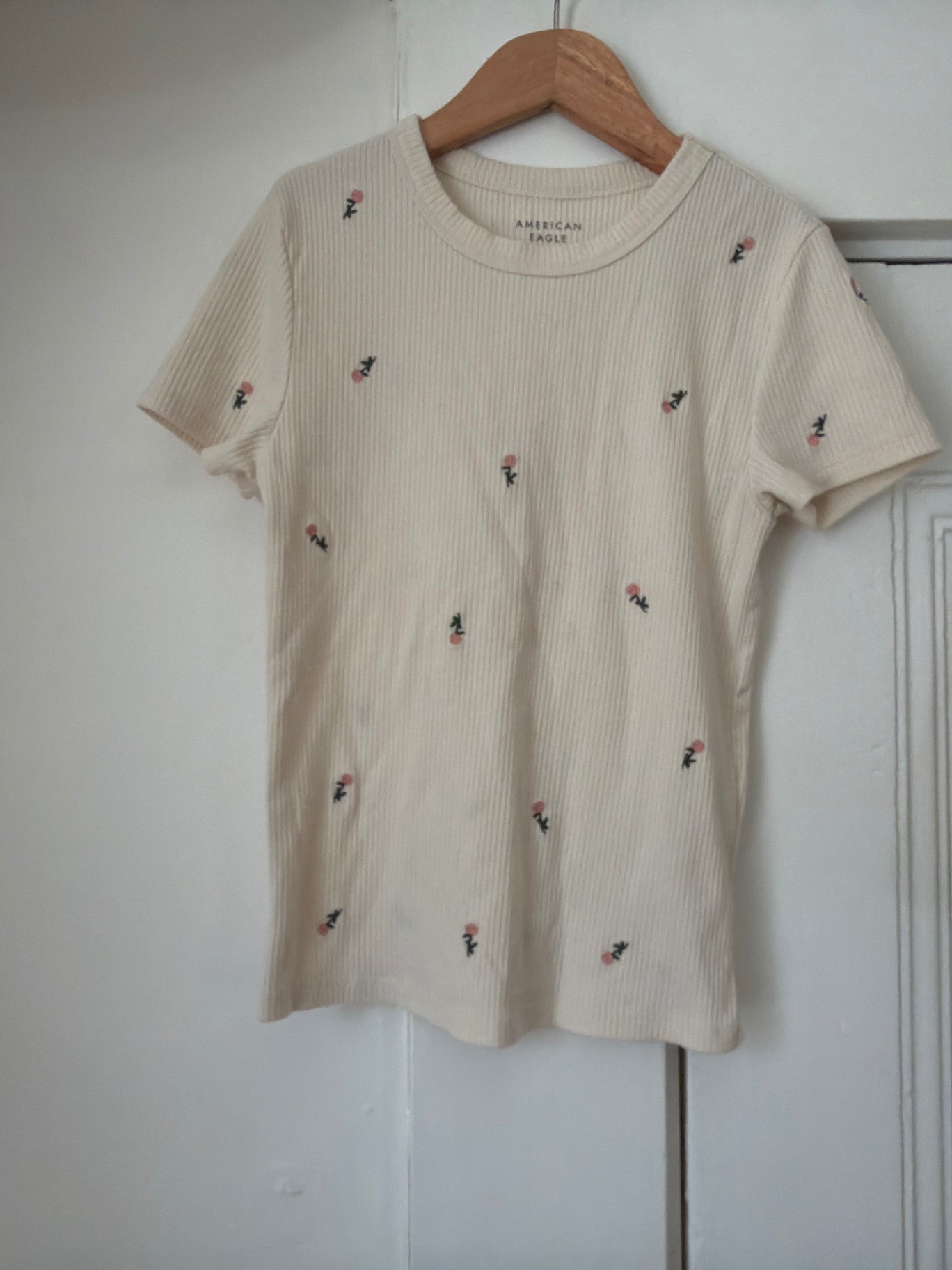 American Eagle T-Shirt XS AS IS