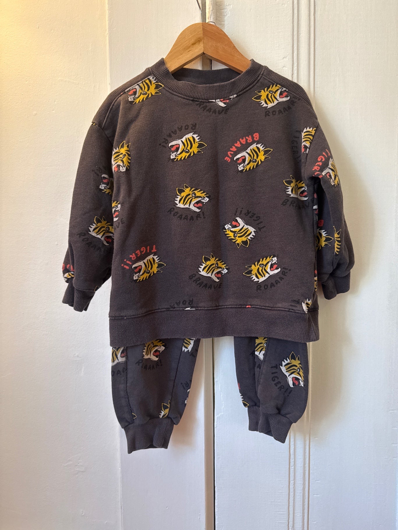 Zara Matching Set 2/3 T Good