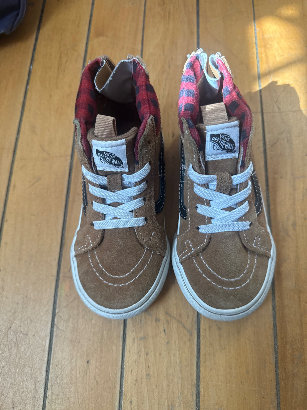 Vans Shoes 8 Very Good